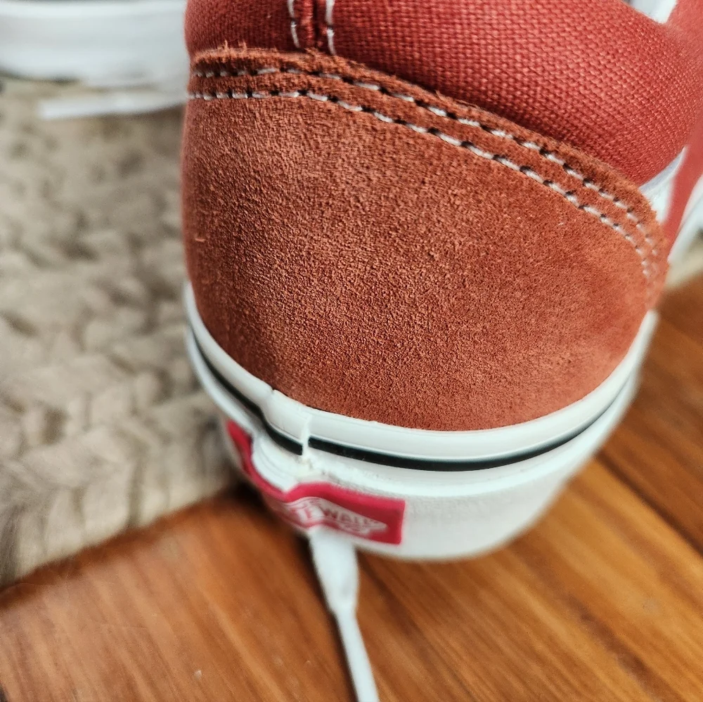 Vans burnt orange/white tie up